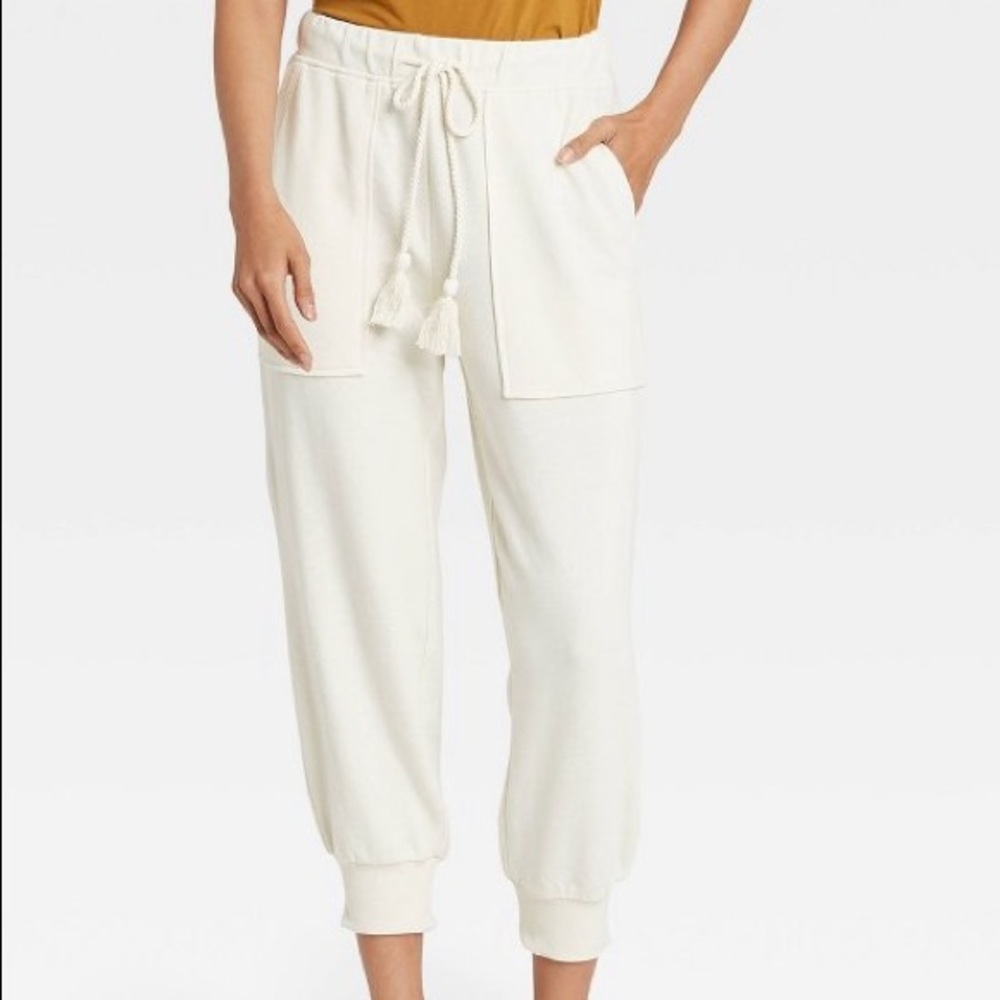 Who What Wear Cream Mid-rise Joggers - Size M